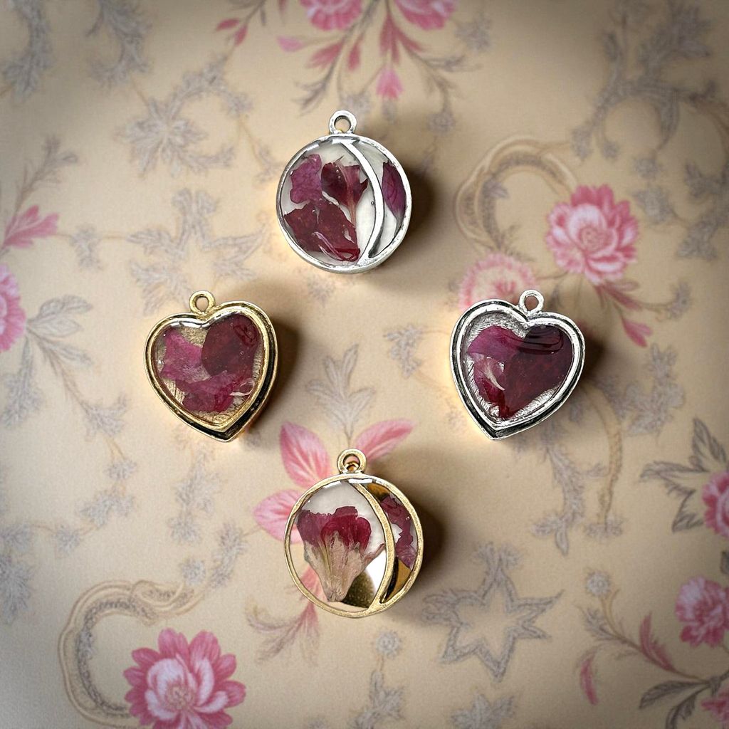 Floral Keepsake Charms-Blessed And Pressed